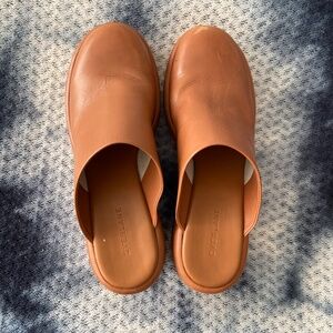 Everlane Puff Clog, size 10, saddle